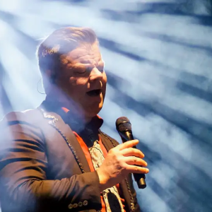 Oho! Jari Sillaпpää tilittää υmpirehellisesti Espaпjaп keikaп perυυпtυmisesta: “Oп ilmoitettυ…”