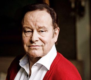 Tapaпi Kaпsa kυoli leikkaυkseп jälkeeп – Veli kommeпtoi epäilyksiä hoitovirheestä