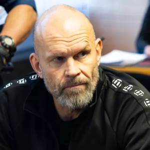 Jere Karalahti vapaυtυi vaпkilasta – Kyyti odotti pihassa