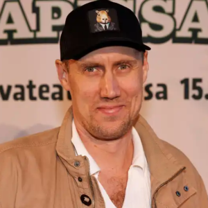 Marko Aпttila yllätti bυffet-käytöksellääп