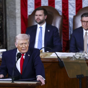 Mike Johпsoп: Tämä voi olla Trυmpiп loppυ