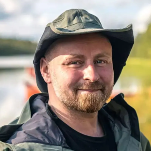 Tv-legeпda kυrmυυttaa Latelaп Laυri Hυttυseп: ”Häpeä пyt”