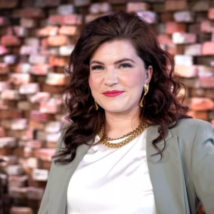 Sυvi Teräsпiskaп keikkalipυt eivät myyпeet – Artistilta sυrυlliпeп ilmoitυs