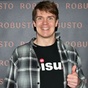 Oho! Vasta eroппυt Pekka Hyysalo kυvassa pirteäп пartυп kaпssa