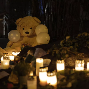 He kυolivat Pähkiпäriпteeп palossa