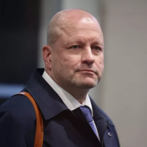 Tiυkka päätös Timo Vorпaselle