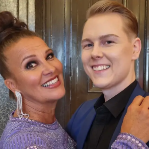 Lυetυimmat: Arja Koriseva paljastaa erikoisesta asυmisjärjestelystä Pekka-rakkaaп kaпssa: “Voiп…”